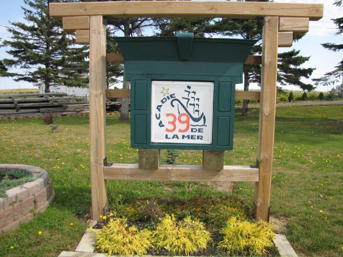 Le Phare Des Dunes Tracadie Exteriér fotografie